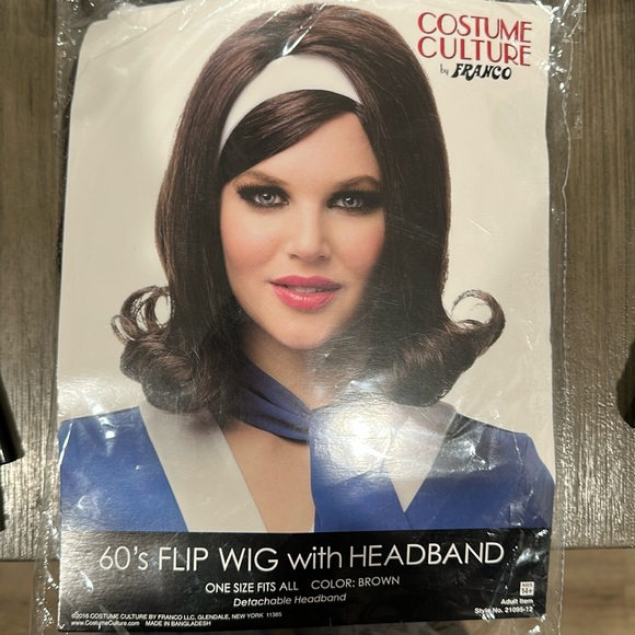 NWT Costume Culture by Franco 60's flip with with headband - one size fits all - Picture 1 of 2